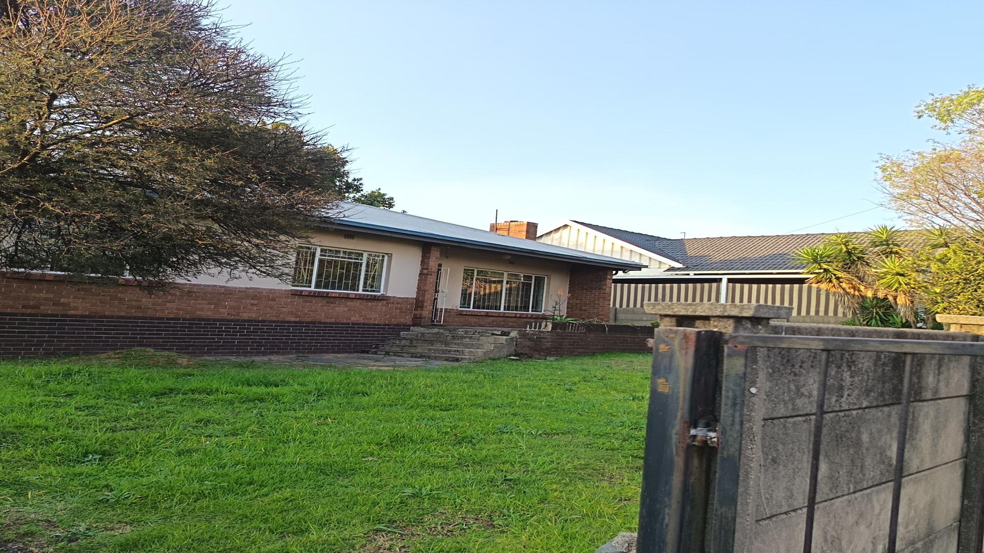Front View of property in Quellerie Park