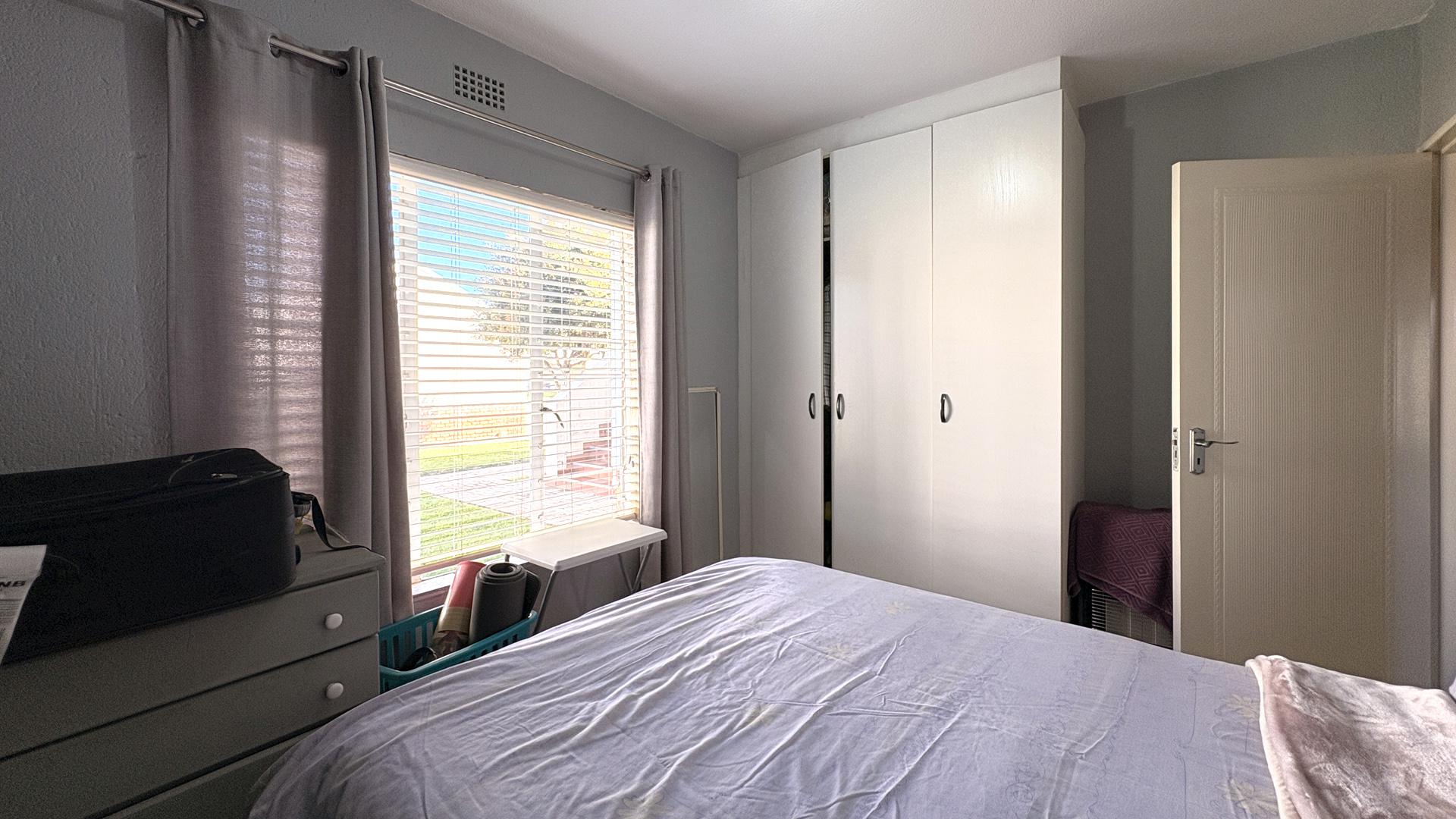 Bed Room 1 of property in Norton's Home Estates