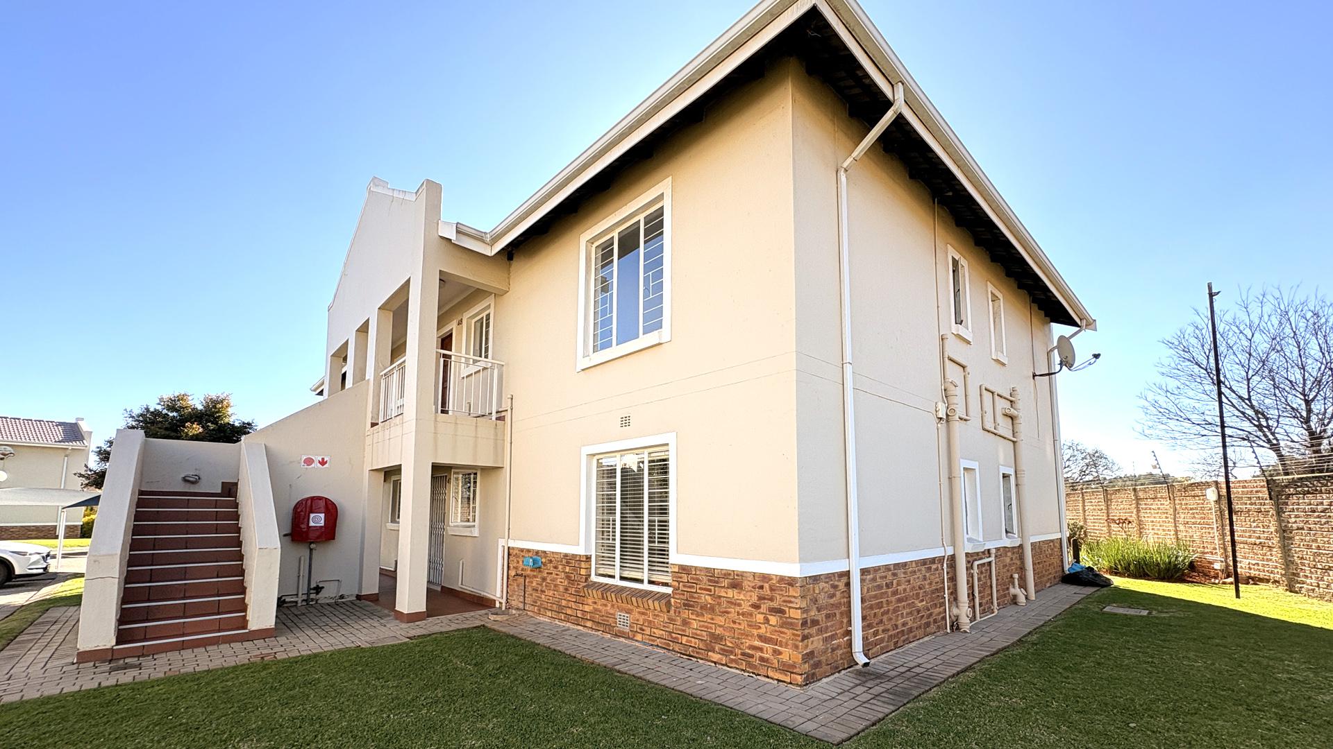 Front View of property in Norton's Home Estates