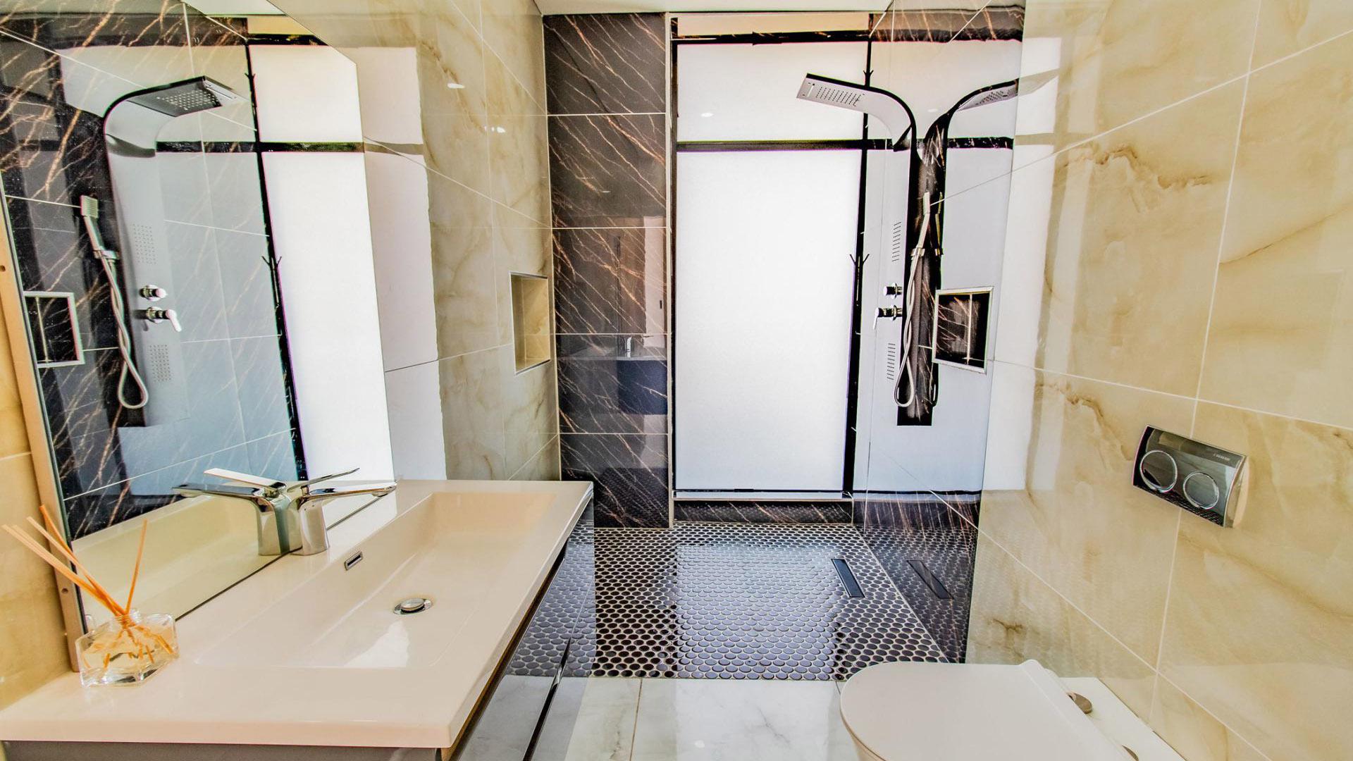 Bathroom 3+ of property in The Islands Estate