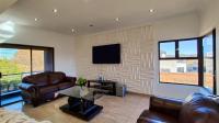 Lounges - 61 square meters of property in Parkhaven