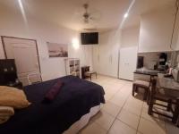  of property in Azaleapark