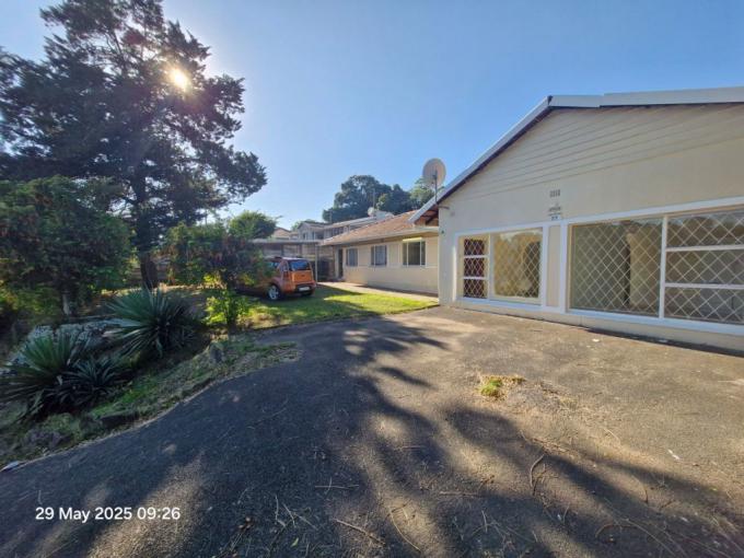 4 Bedroom House for Sale For Sale in Mount Vernon  - MR680585