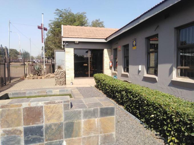 Commercial for Sale For Sale in Emalahleni (Witbank)  - MR680603