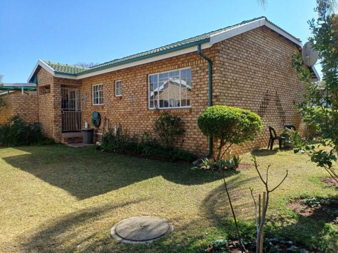 2 Bedroom Simplex for Sale For Sale in Bela-Bela (Warmbad) - MR680615