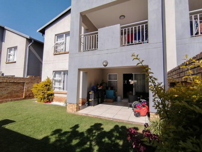 3 Bedroom Simplex for Sale For Sale in North Riding - MR680627