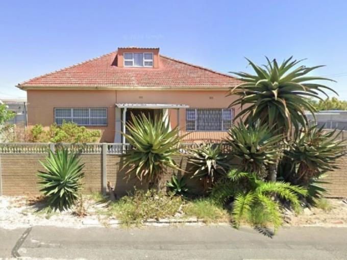 13 Bedroom House for Sale For Sale in Klipkop - MR680649