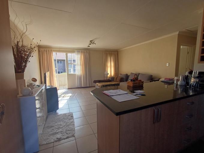 2 Bedroom Apartment for Sale For Sale in Meyersdal - MR680652