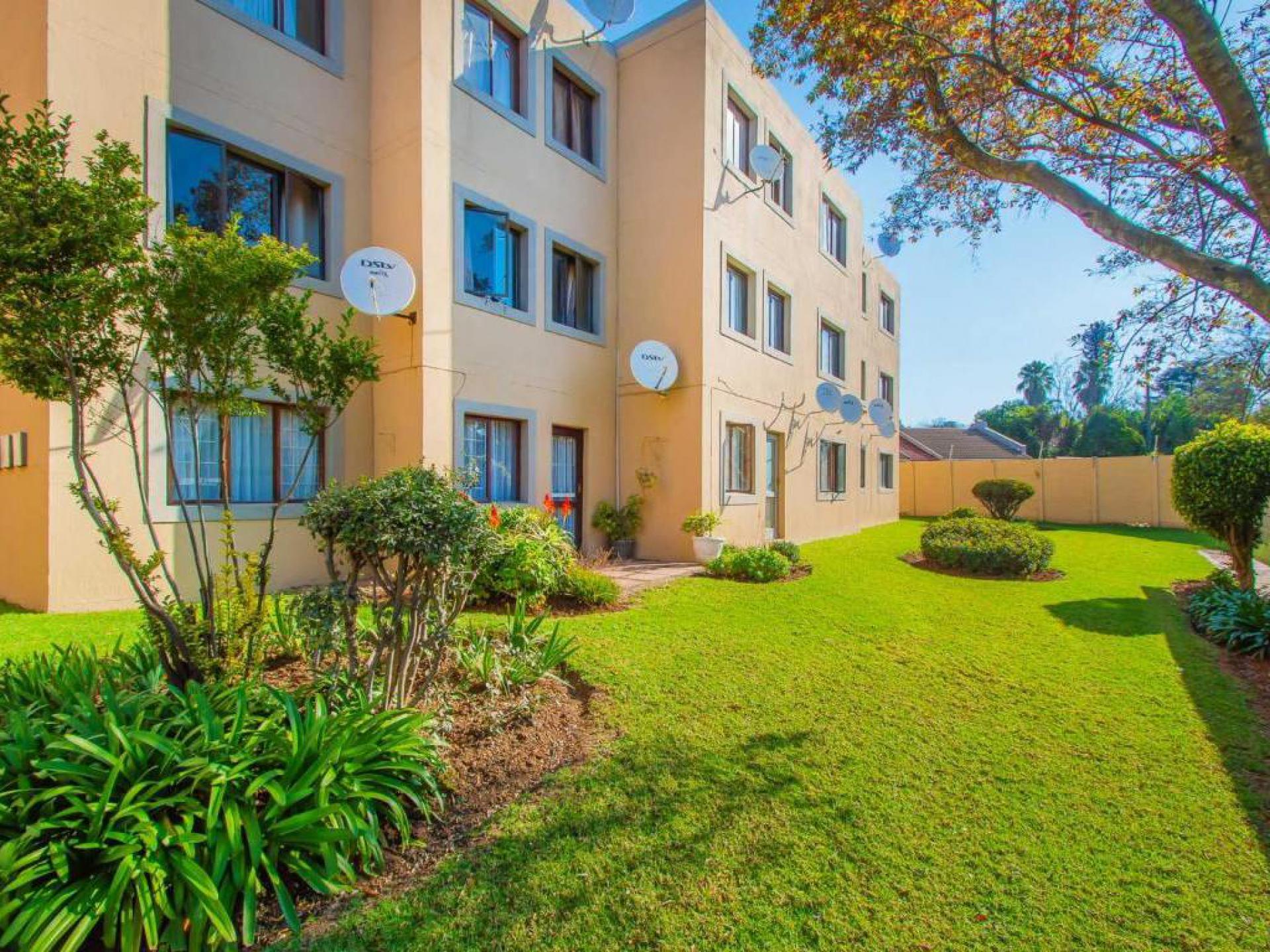  of property in Weltevreden Park