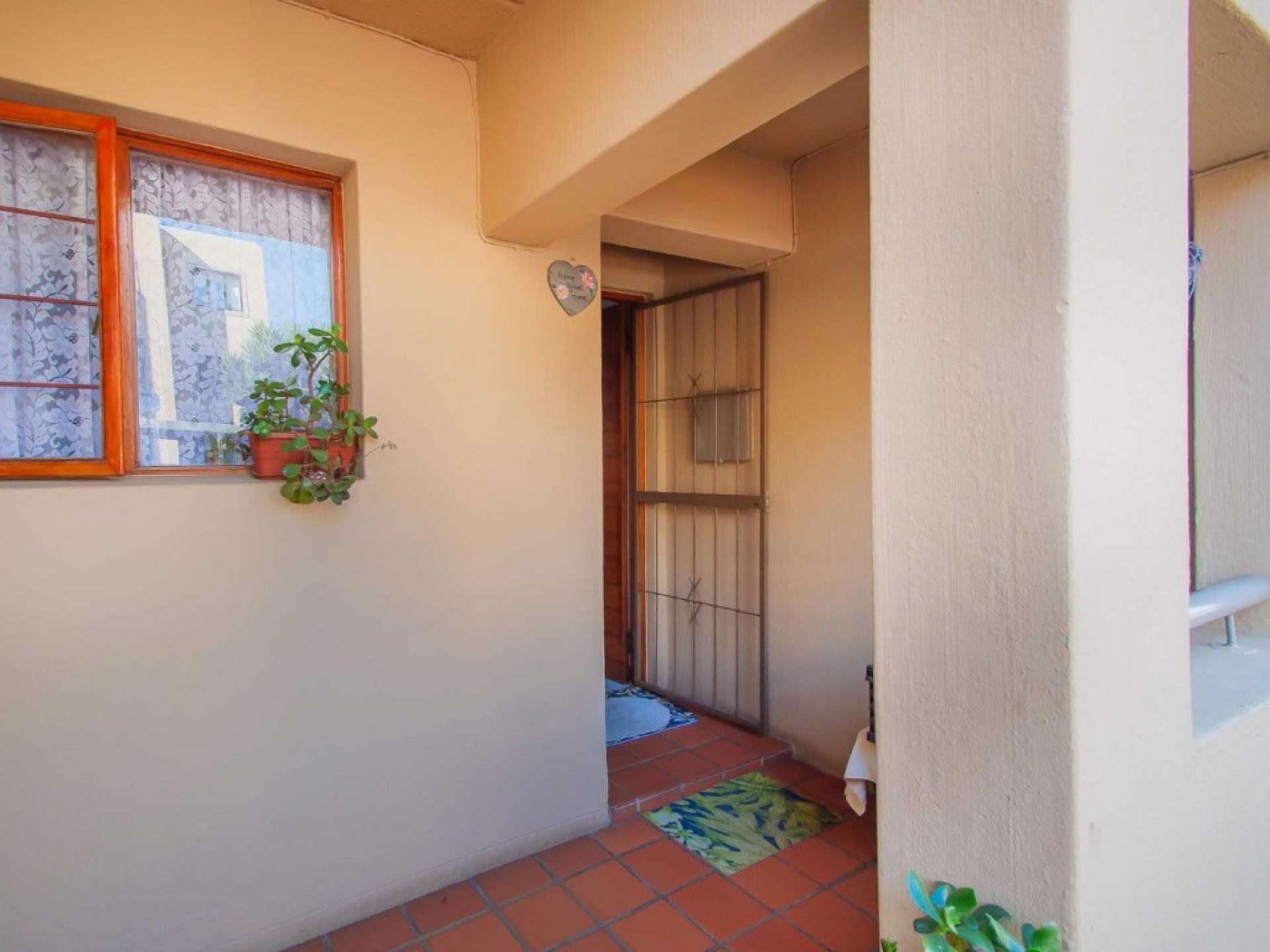  of property in Weltevreden Park