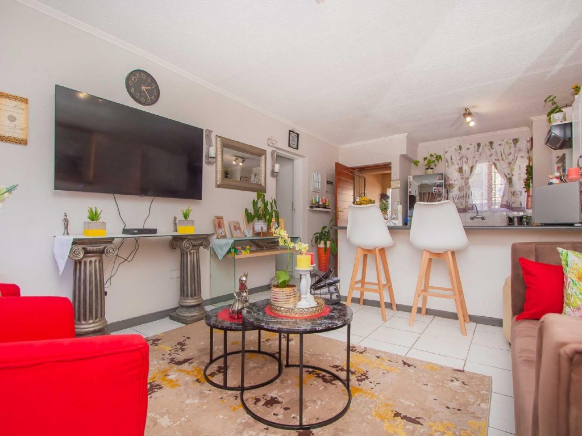  of property in Weltevreden Park