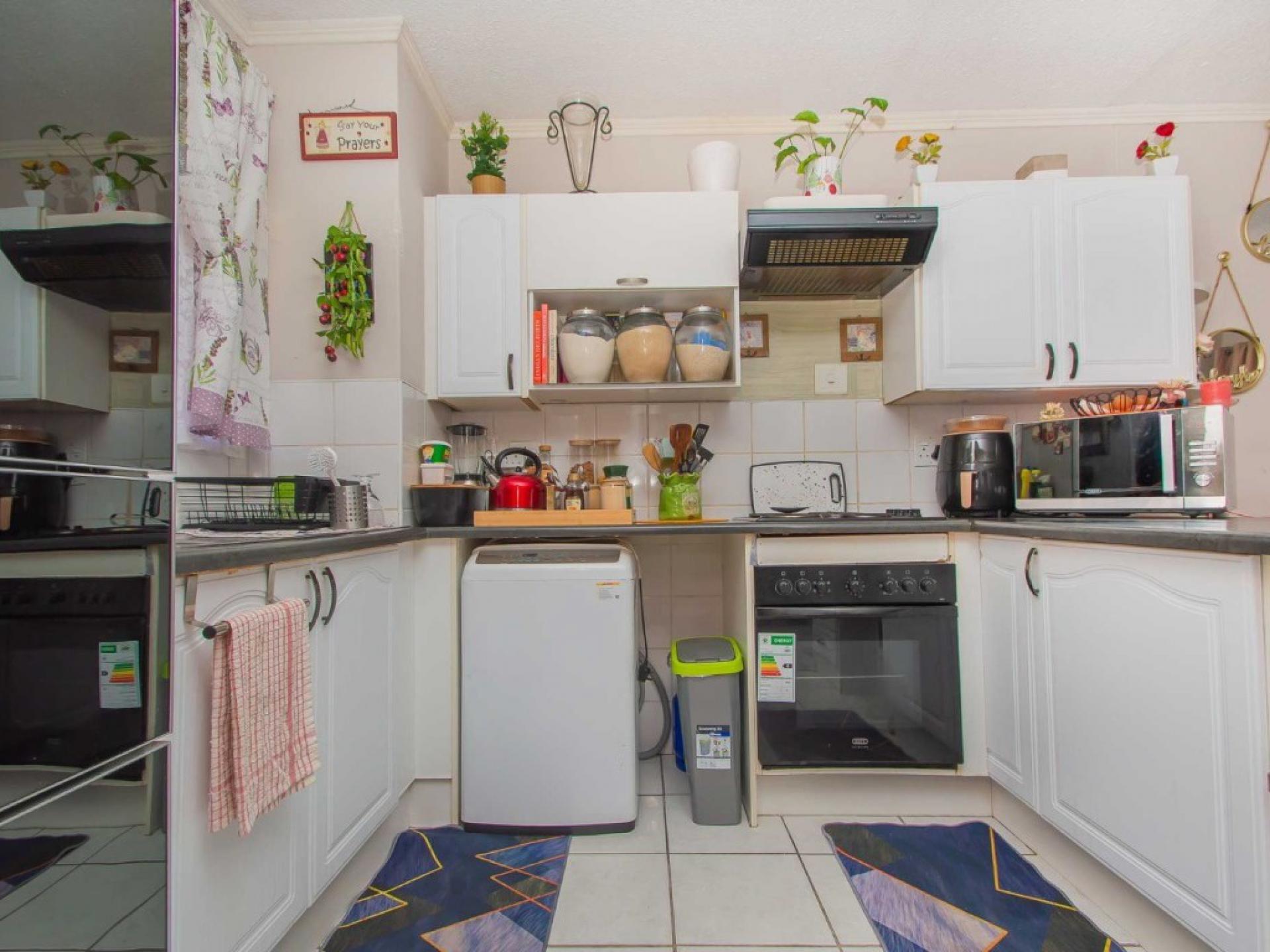  of property in Weltevreden Park