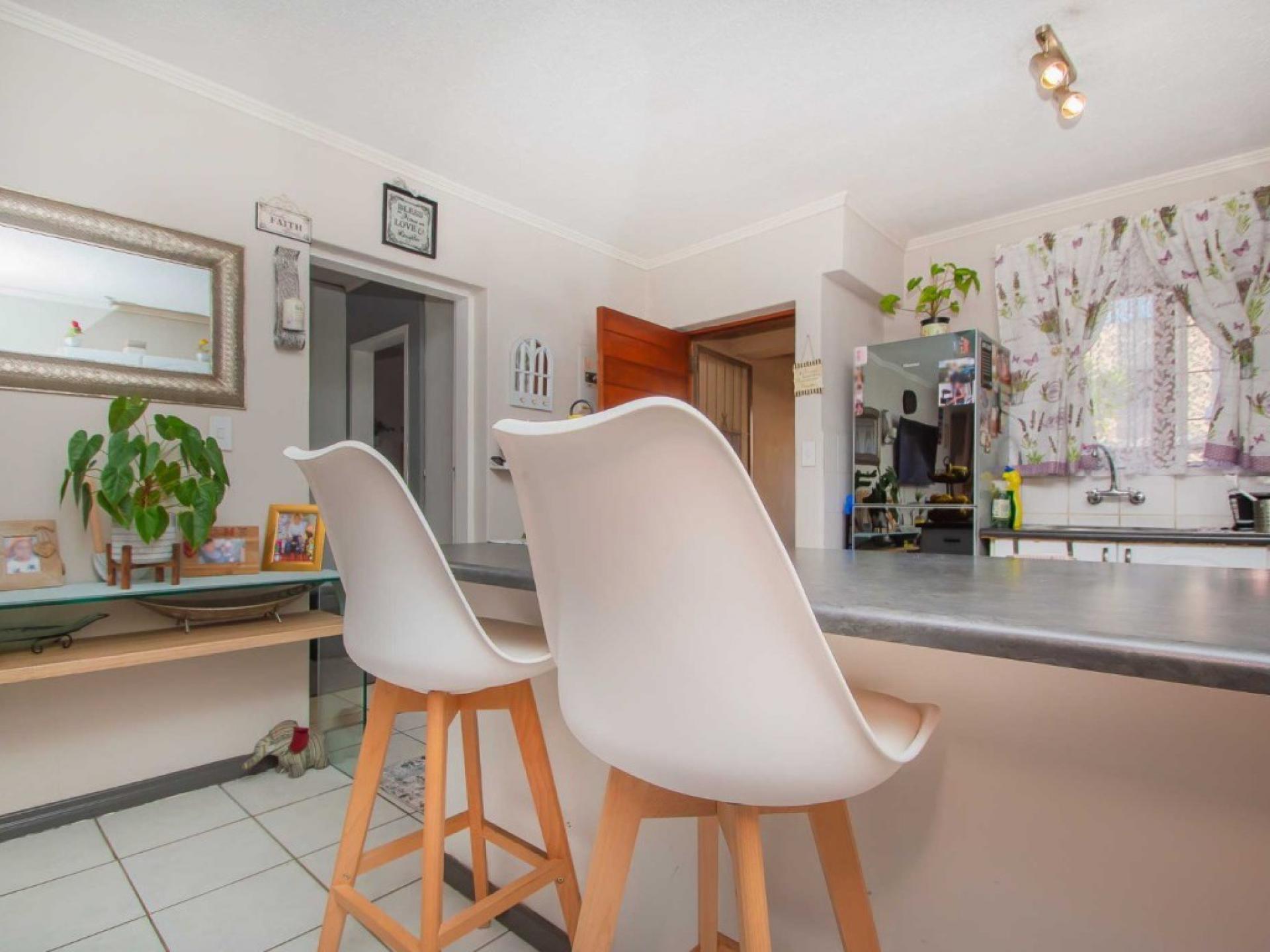  of property in Weltevreden Park