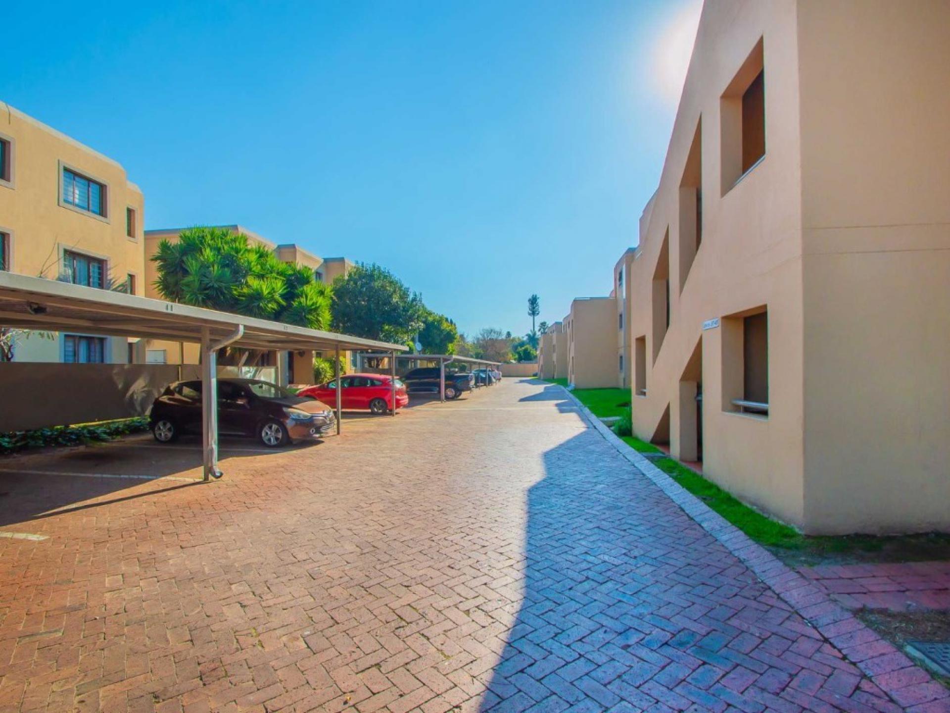  of property in Weltevreden Park