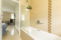  of property in Newlands - CPT