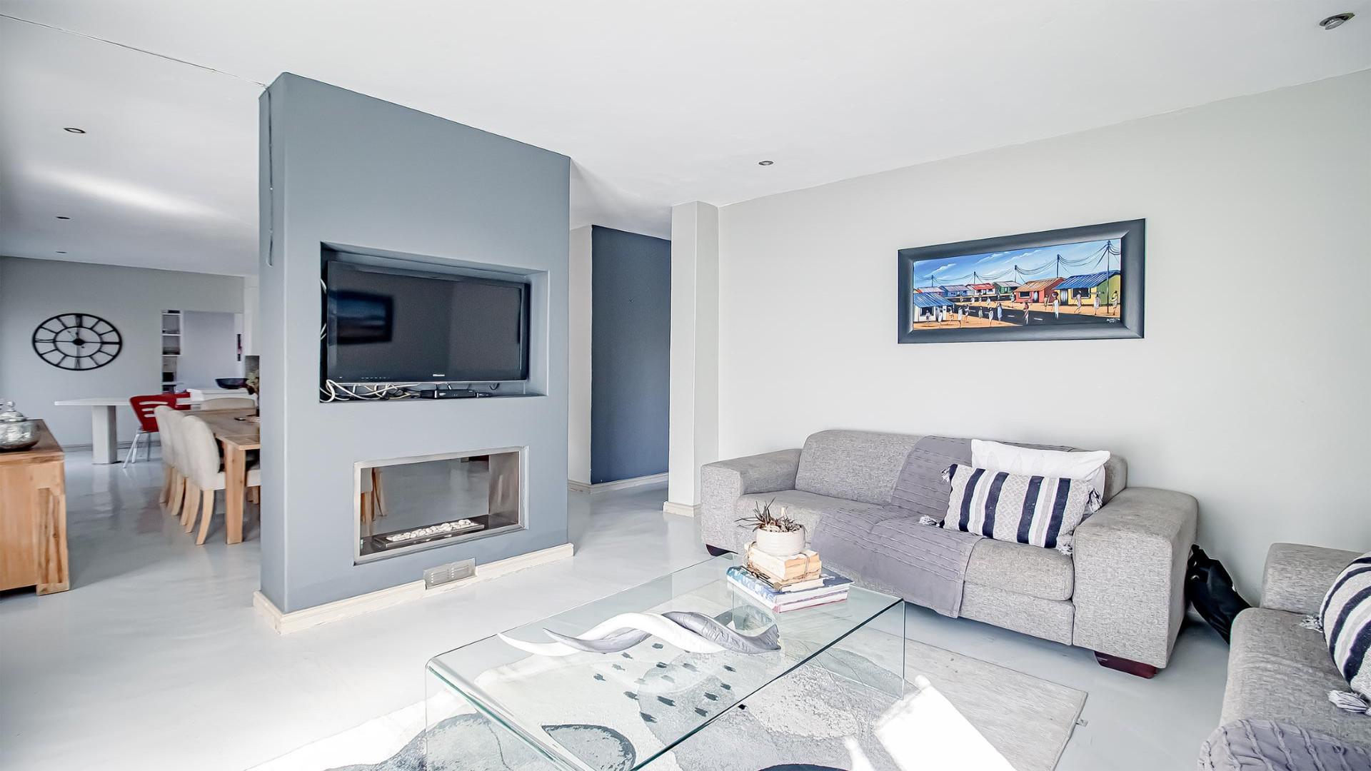 Lounges of property in Amberfield