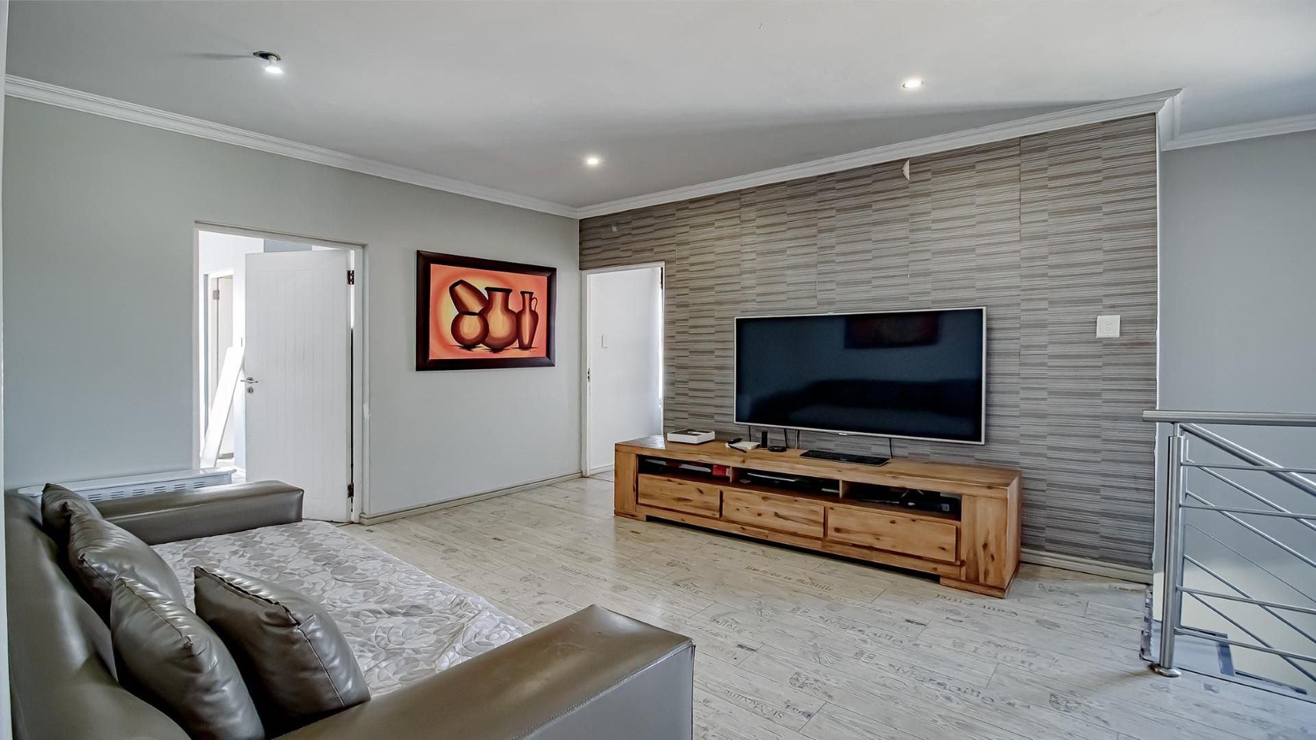 Lounges of property in Amberfield