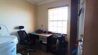 Bed Room 1 - 7 square meters of property in Olievenhoutbos