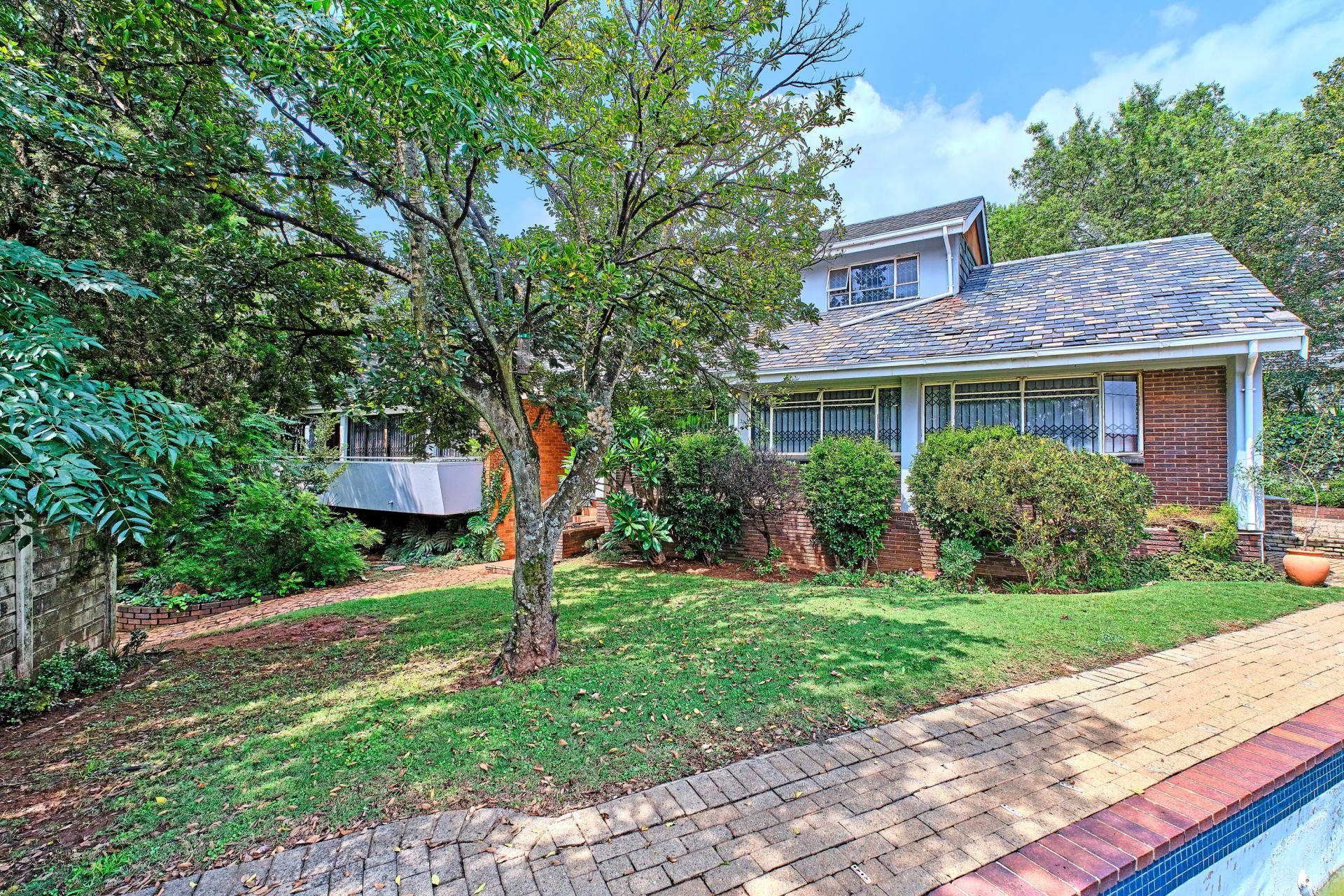  of property in Florida Hills