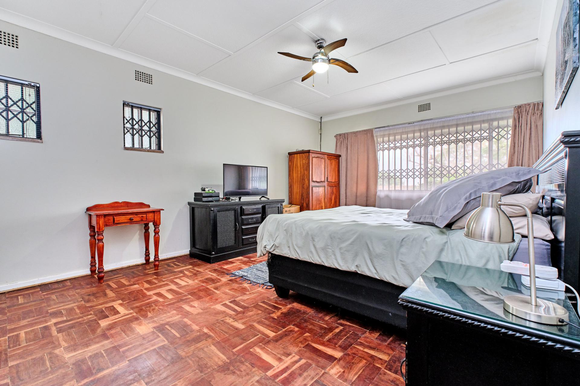  of property in Florida Hills