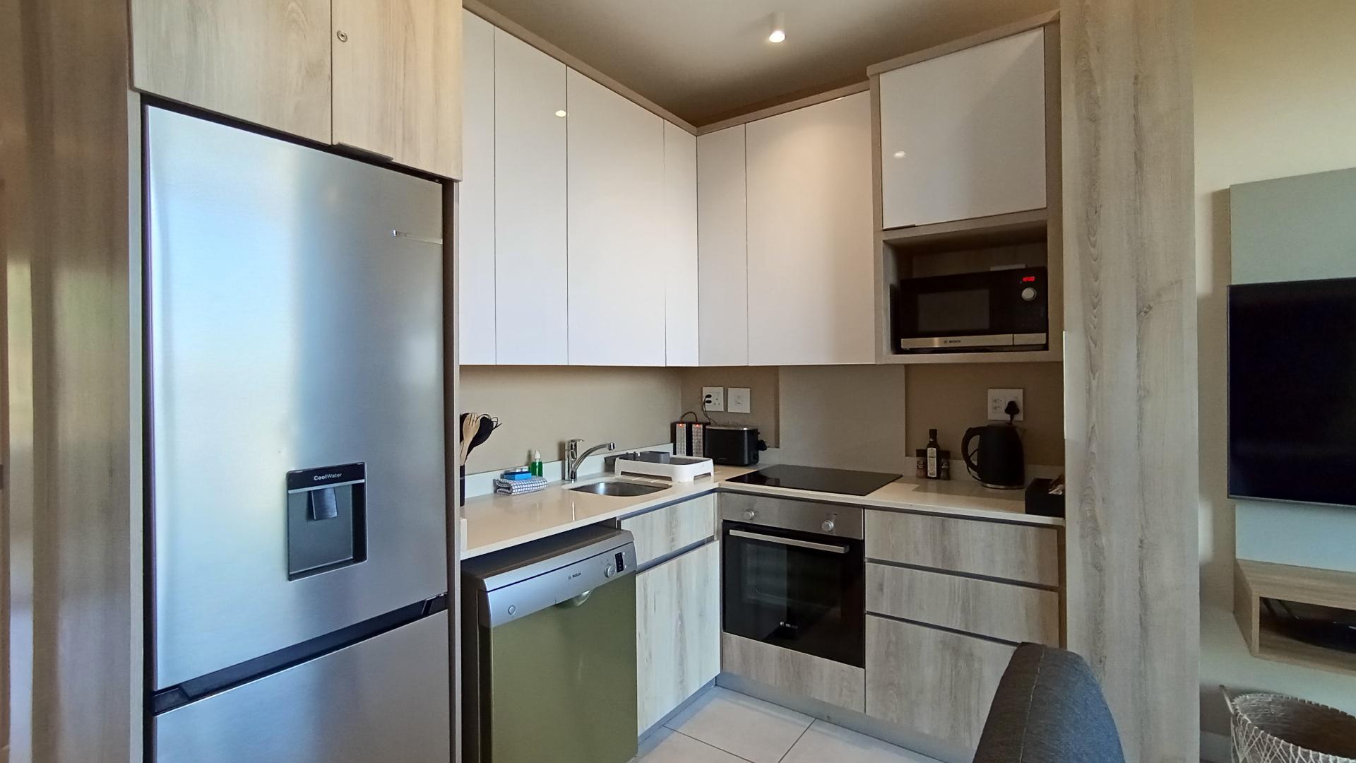 Kitchen - 9 square meters of property in Ballito