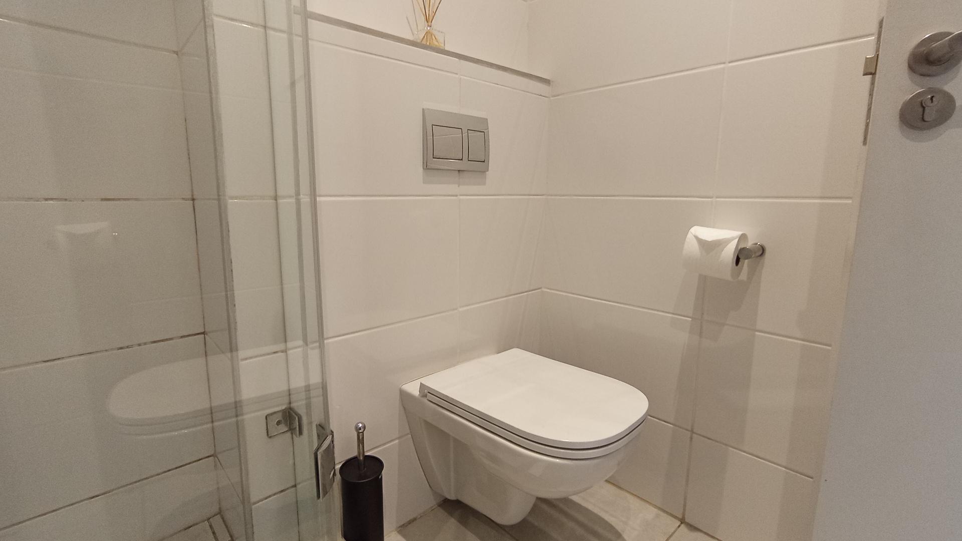 Bathroom 1 - 4 square meters of property in Ballito