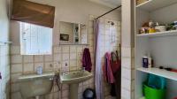 Bathroom 1 - 11 square meters of property in Vanderbijlpark