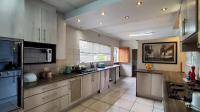 Kitchen - 25 square meters of property in Vanderbijlpark