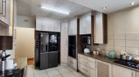 Kitchen - 25 square meters of property in Vanderbijlpark