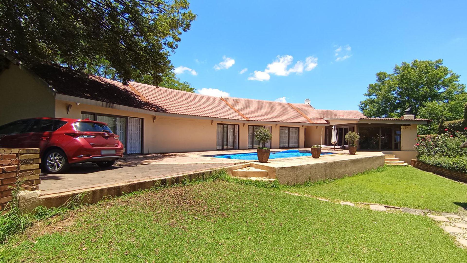 Front View of property in Waterkloof