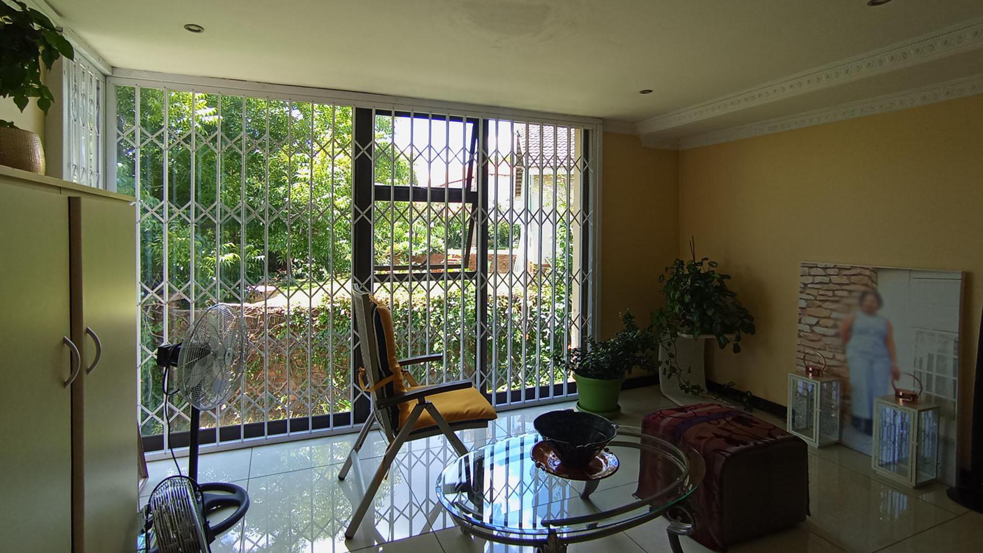 Spaces - 51 square meters of property in Waterkloof