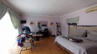 Bed Room 4 of property in Waterkloof