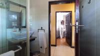 Bathroom 3+ - 8 square meters of property in Waterkloof