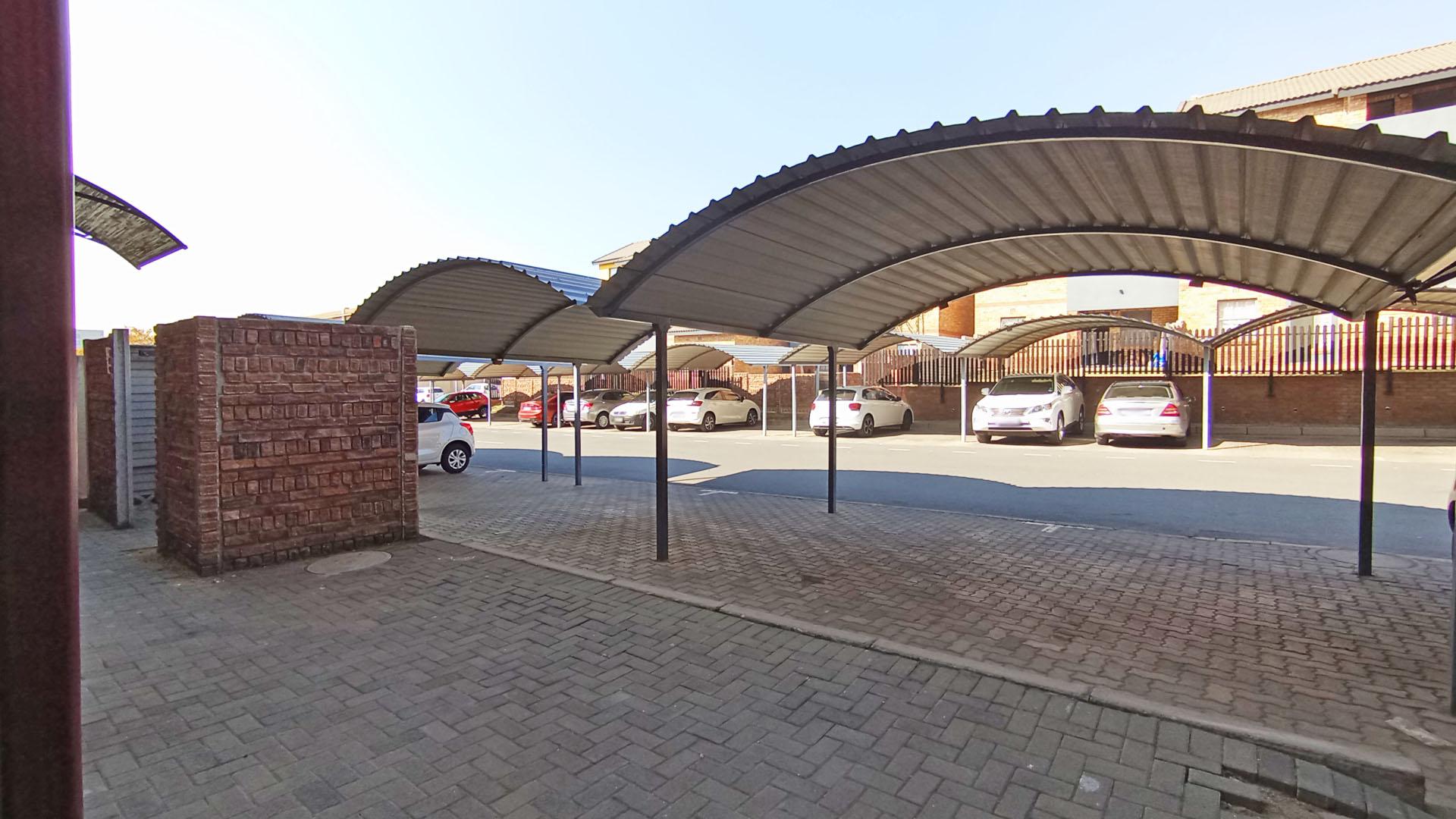 Front View of property in Erand Gardens