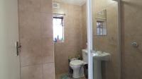 Bathroom 1 - 4 square meters of property in Erand Gardens