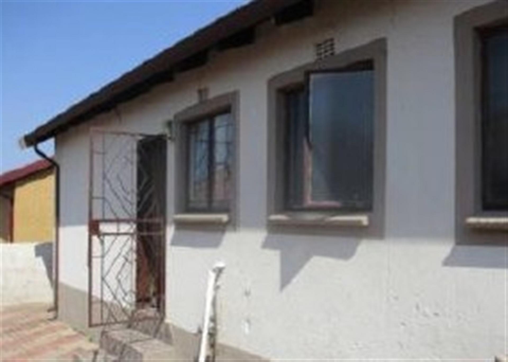 Front View of property in Tasbetpark