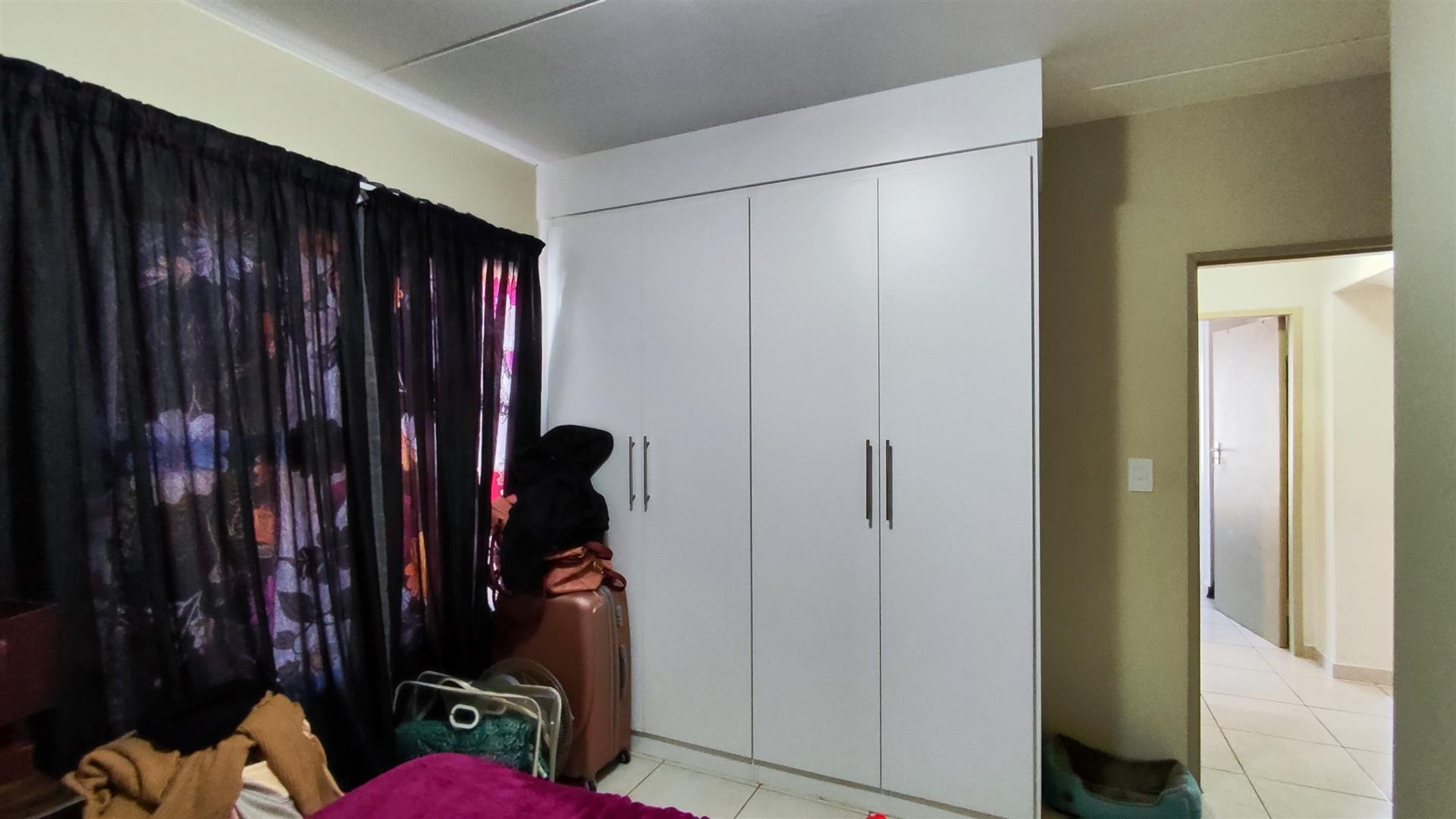 Bed Room 2 of property in Benoni