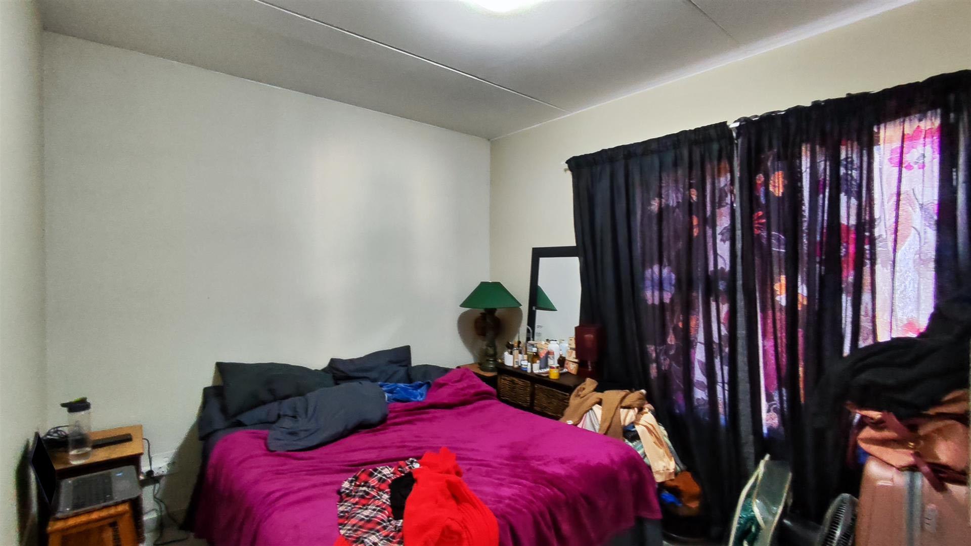 Bed Room 2 of property in Benoni