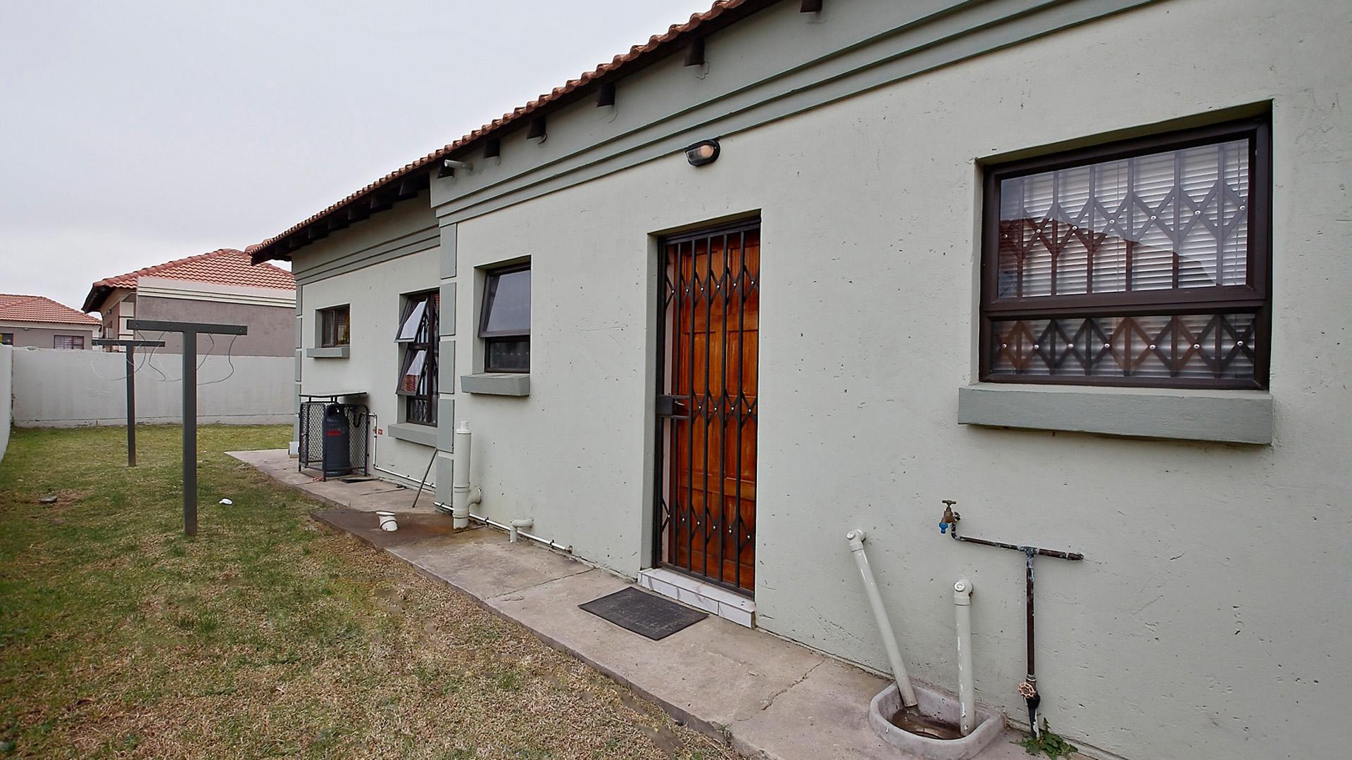 Backyard of property in Ermelo