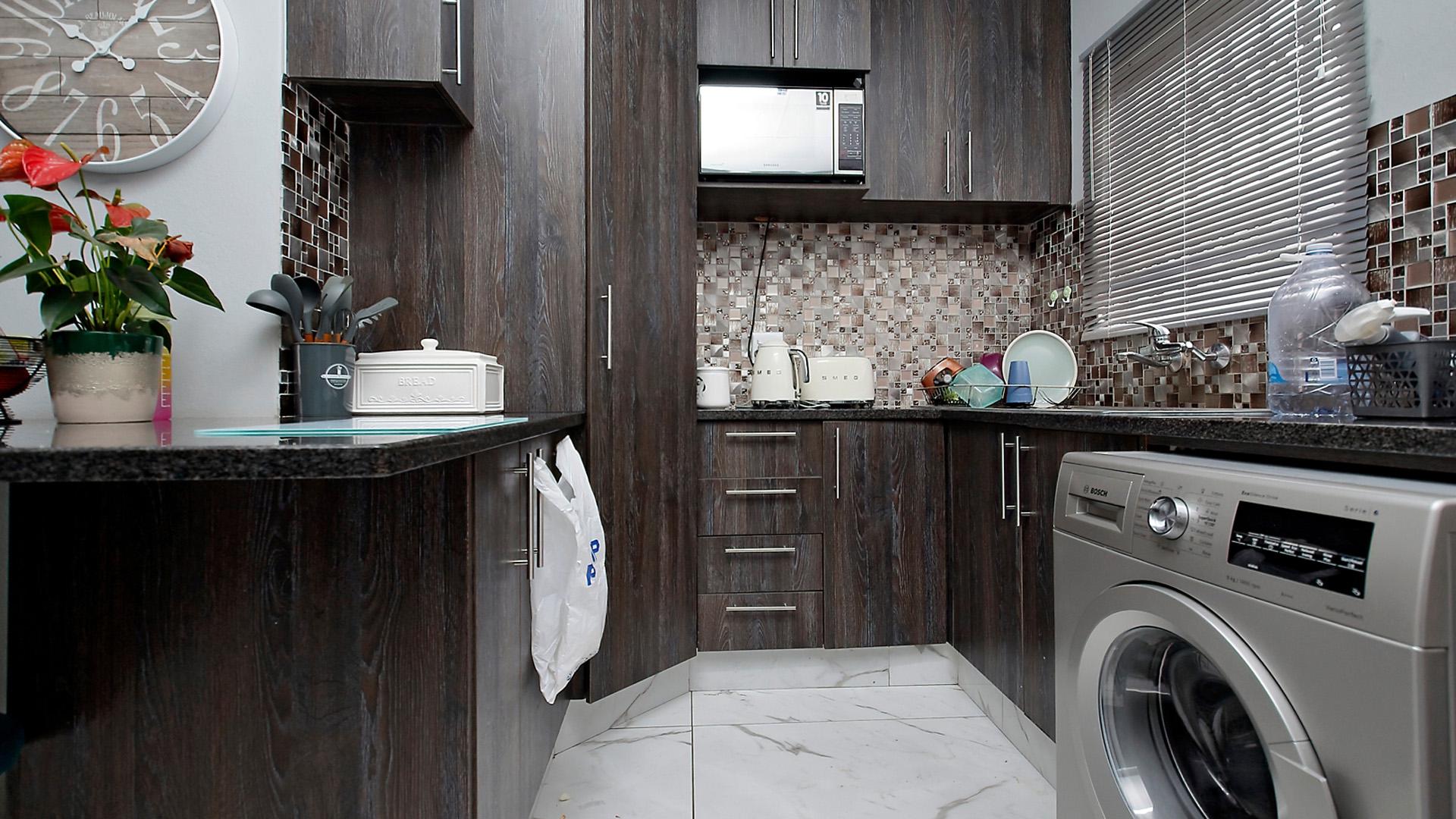 Kitchen of property in Ermelo