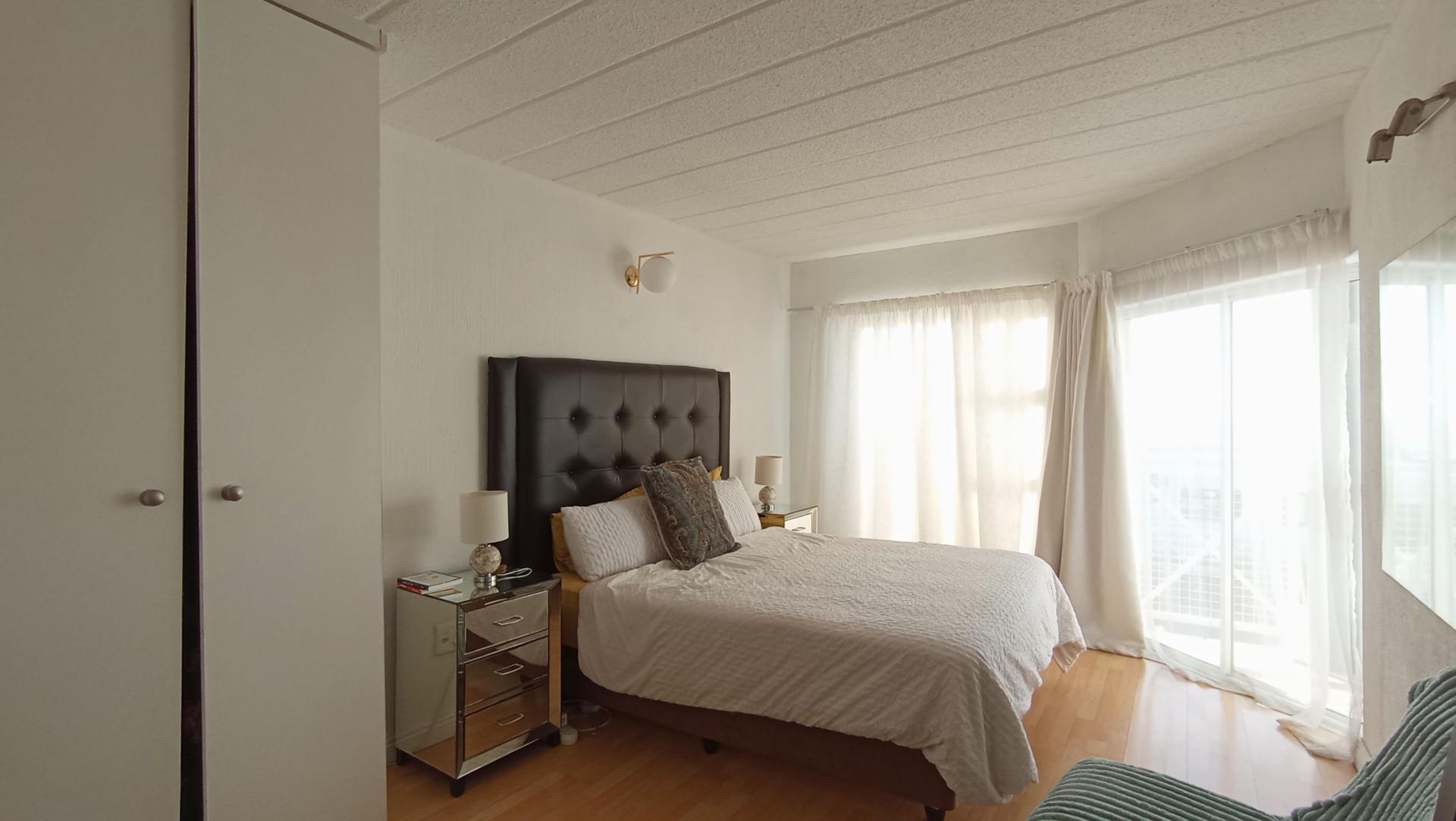 Bed Room 1 - 20 square meters of property in Northcliff