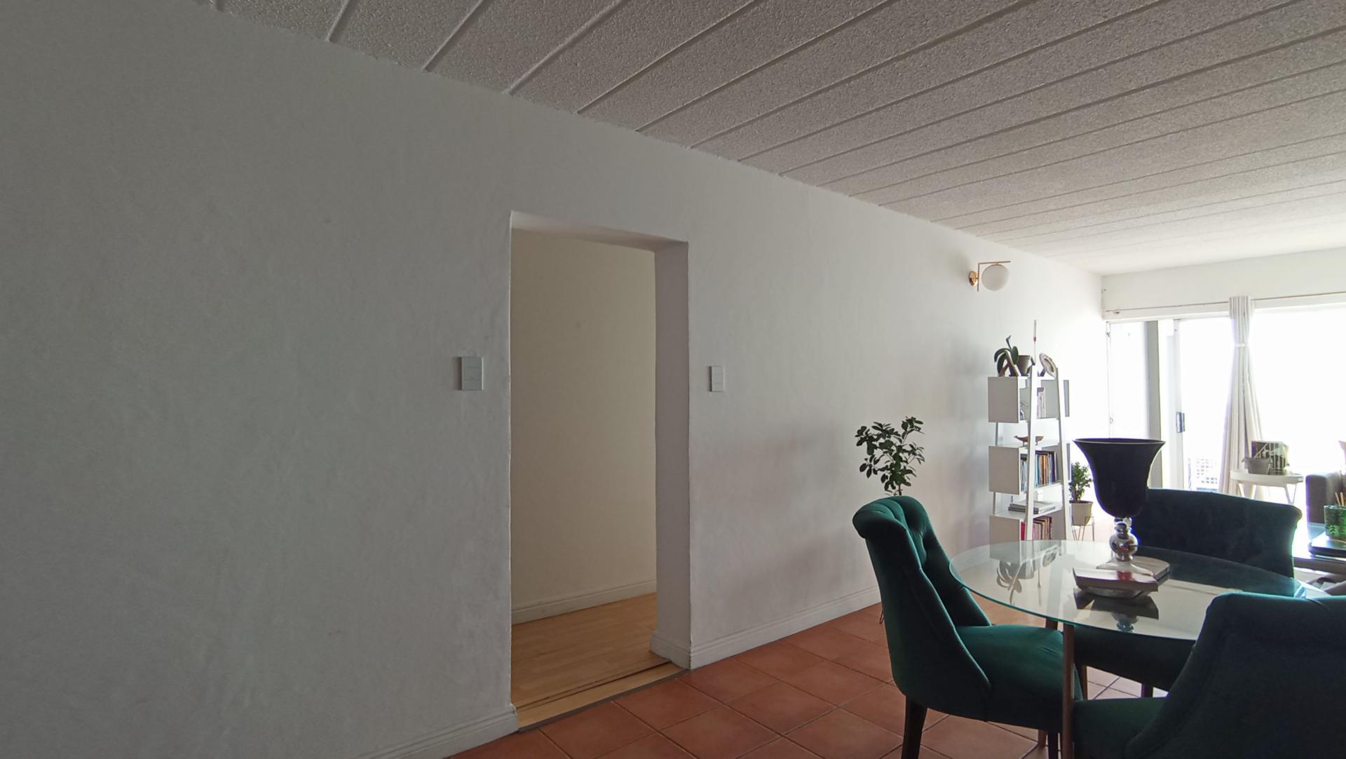 Kitchen - 17 square meters of property in Northcliff