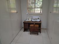  of property in Glenvista
