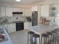  of property in Glenvista