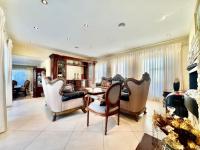  of property in Aspen Hills