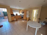  of property in Glenvista
