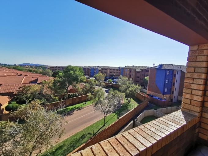 2 Bedroom Apartment for Sale For Sale in Montana Tuine - MR680834