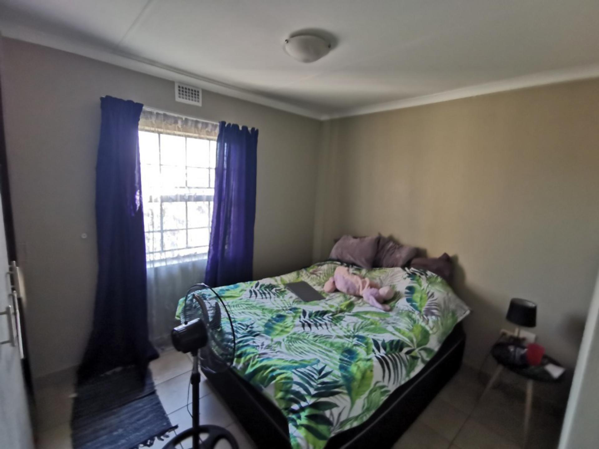  of property in Montana Tuine