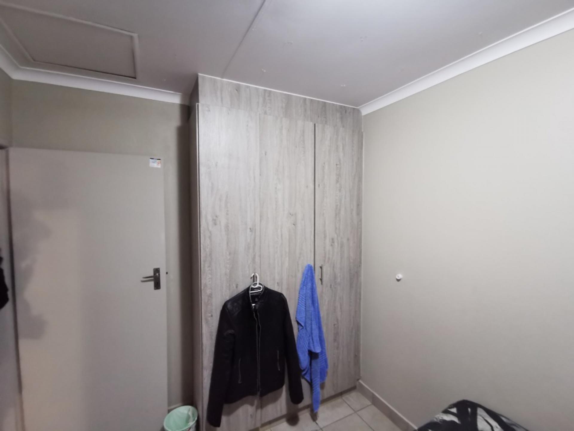  of property in Montana Tuine