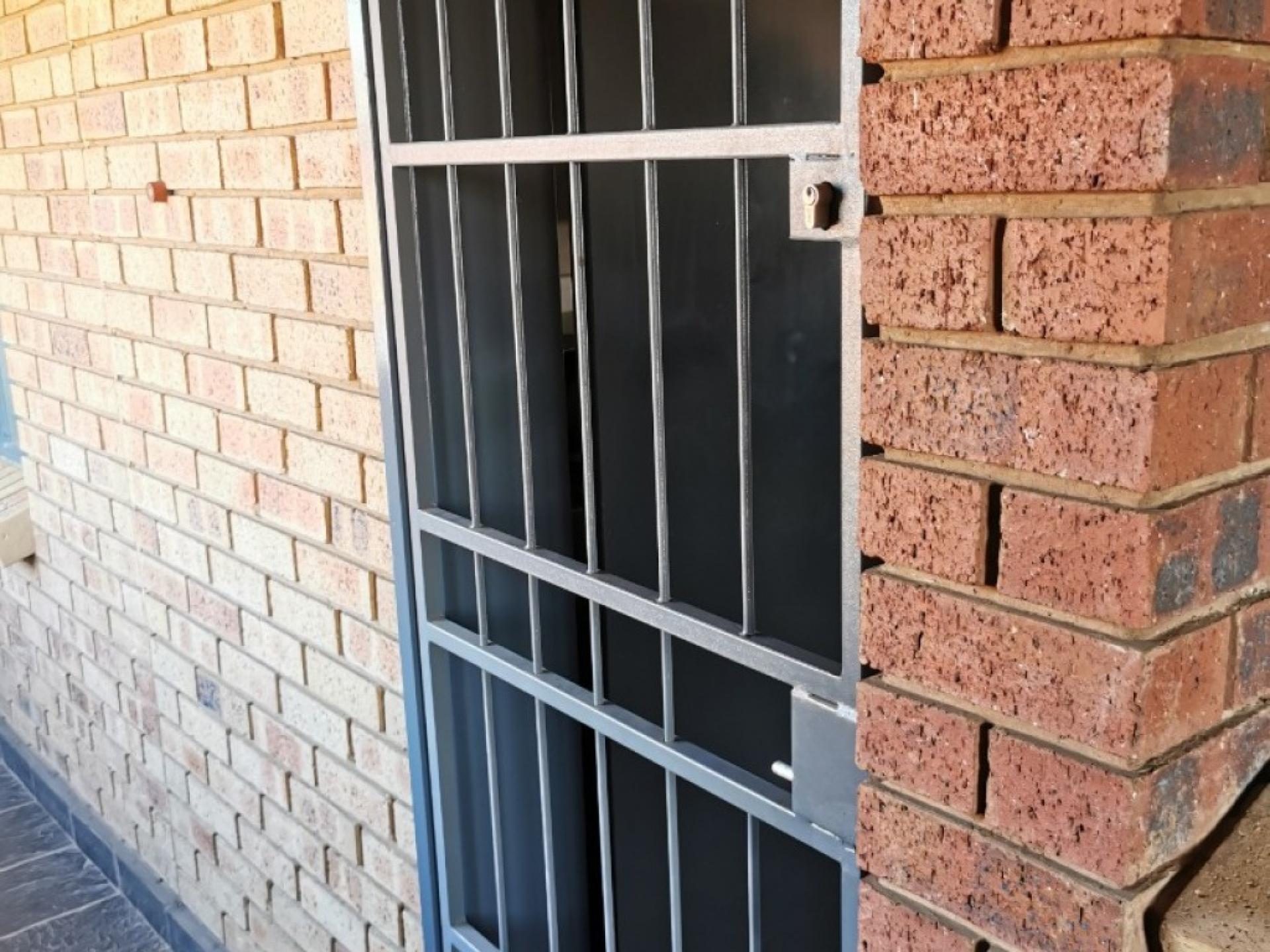  of property in Montana Tuine